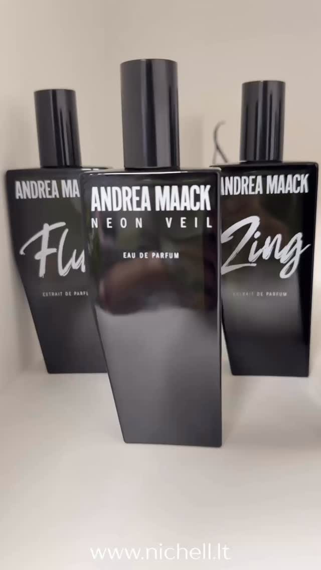 Ar kvapas gali būti architektūrinis objektas? 

Pamirškite viską, ką žinojote apie tradicinius kvepalus!

ANDREA MAACK kūryba prasidėjo ne nuo ingredientų sąrašo, o nuo meno instaliacijų galerijose. Jos vizija? Paversti nematomą kvapą matomu, lytimu ir jaučiamu kūnu.

Tai kvepalai, kurie nebando įtikti visiems. Tai – fragmentas Islandijos gamtos, įkalintas juodojo obsidiano uolienas primenančiame buteliuke, kurį sukūrė Milano architektė Maddalena Casadei.

Kuo Andrea Maack kolekcija skiriasi nuo kitų?

🖤 Laukinė prigimtis: kvepalų pagrindą sudaro 100 % ekologiškas islandiškas alkoholis ir ledinis Islandijos vanduo.

🖤 Meniška kompozicija: Andrea kvapus regi kaip potėpius popieriuje – jie keliauja oda tarsi linijos, pasakojančios unikalią istoriją.

🖤 Etiška prabanga: kiekviena formulė yra veganiška, be gliuteno ir draugiška gamtai.

💥 Šį kartą paruošėme kai ką intriguojančio. Tikriems kolekcionieriams ir nišos ieškotojams – 20 % nuolaida ATRINKTIEMS Andrea Maack kvapams bei atradimų rinkiniams.

Tai ne nuolaida, tai kvietimas į ekskursiją po Islandijos peizažus tavo namuose. 
Ar esi pasiruošęs savo uoslės nuotykiui?

🔗 Atrask atrinktus favoritus: www.nichell.lt

#AndreaMaack #NichePerfume #Nišiniaikvepalai #veganiskikvepalai #sotd