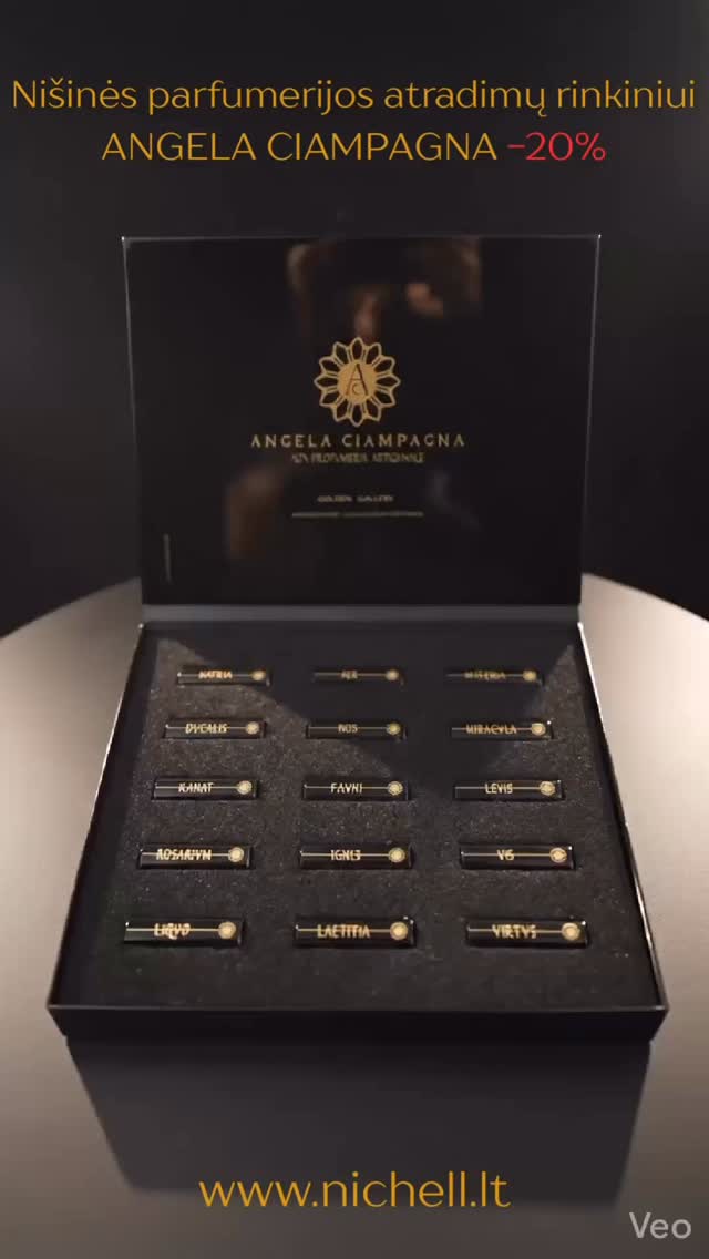 Golden Gallery: tikras ANGELA CIAMPAGNA kūrybos archyvas 💫

♥️ 15 išskirtinių kvepalų ir kvepalų ekstraktų.
♥️ 15 olfaktorinių istorijų, sukurtų rankomis.
♥️ 15 galimybių atrasti savo kvapą.

Šis rinkinys – tai kelionė per @angelaciampagna pasaulį: autentiški, lėtai kuriami kvapai, gimę iš aukščiausios kokybės žaliavų ir tikro meistriškumo. Kiekvienas 2 ml flakonas – tarsi kvapų galerijos paveikslas, kalbantis sava kalba.

Puikus pasirinkimas tiems, kurie nori tyrinėti, jausti, lyginti ir įsimylėti kvapus neskubant.

 ♥️ 15 x 2 ml
✨ Parfumo ekstraktai
💫 Atraskite savo olfaktorinį kelią!

#artisanperfume #perfumelover 
#atradimurinkinys #olfactoryjourney #kvepalukolekcija